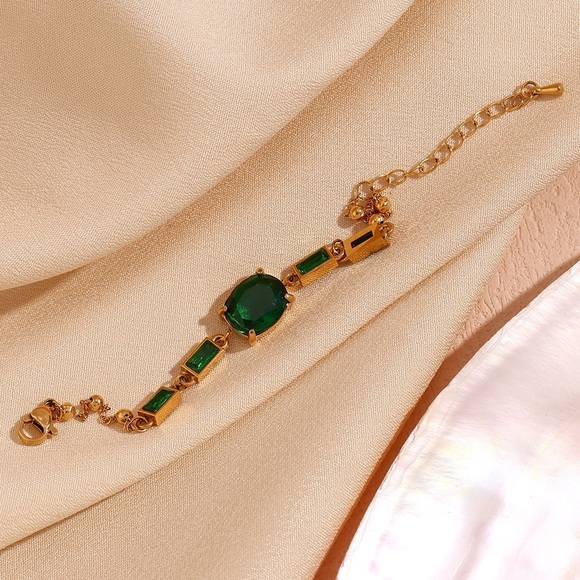 18K Gold Plated Green Emerald Cubic Zirconia Bracelet*Waterproof*Tarnish Free* - Picture 8 of 9